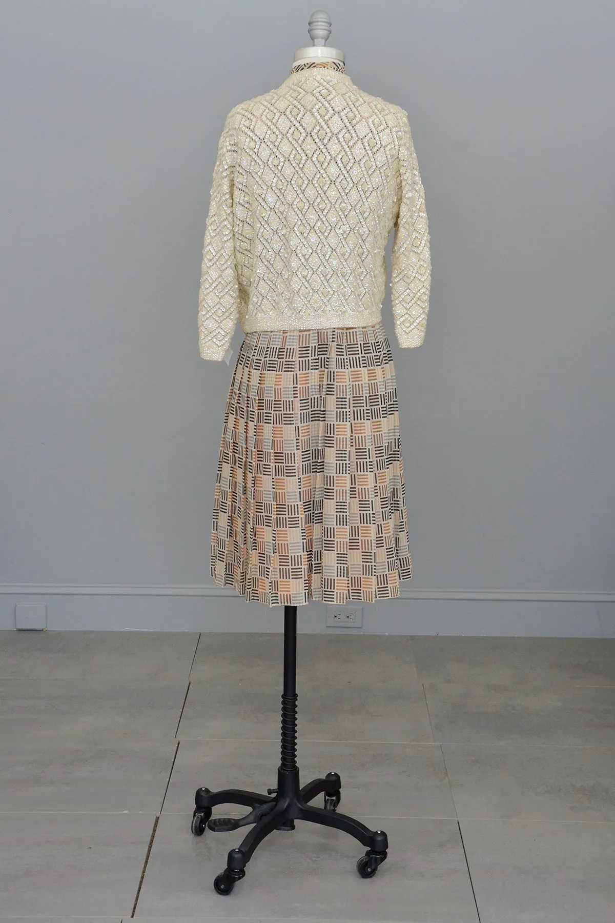 Retro 1950s Cream Geometric Knit Wool Sparkly Sequin Sweater