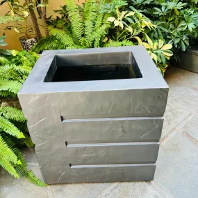 Sanjeeda 8  :  Fibre glass planter